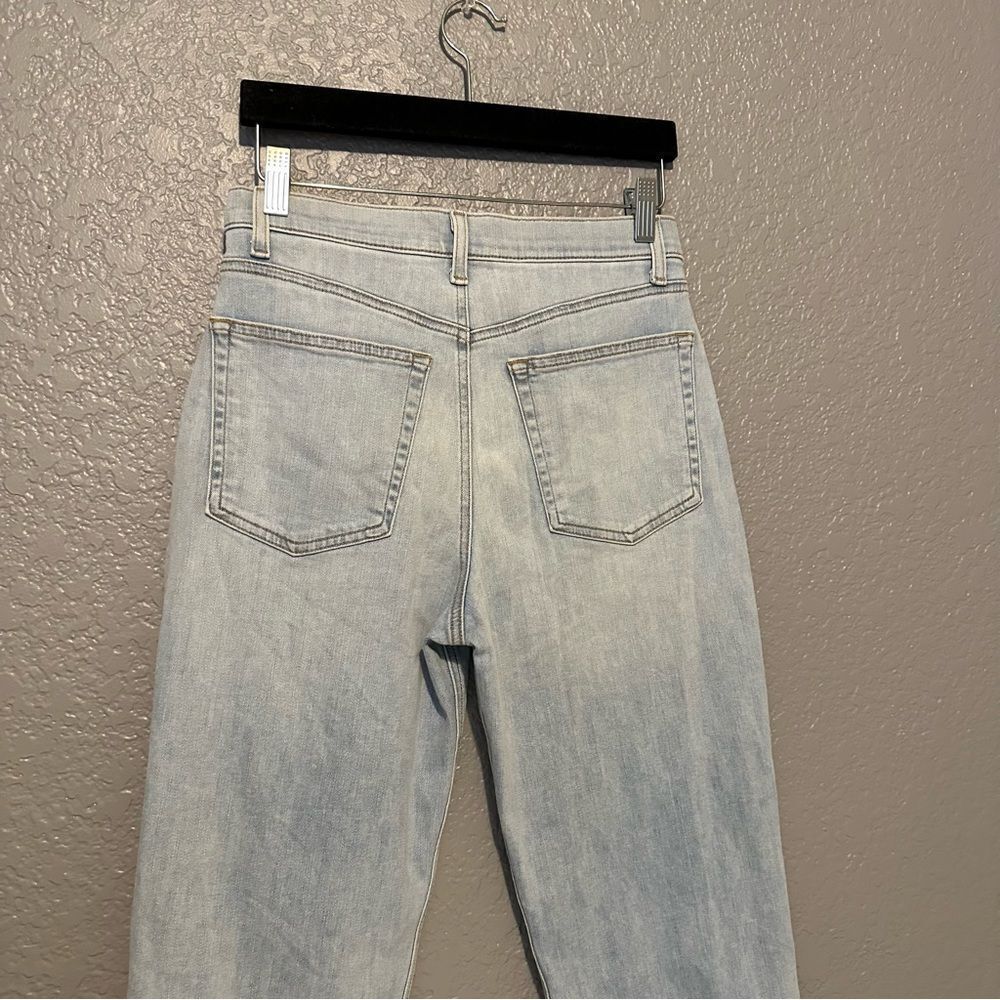 Reformation Claudia High Waist Relaxed Jean Size 26 St. Lucia Light Blue Wash - Picture 10 of 11